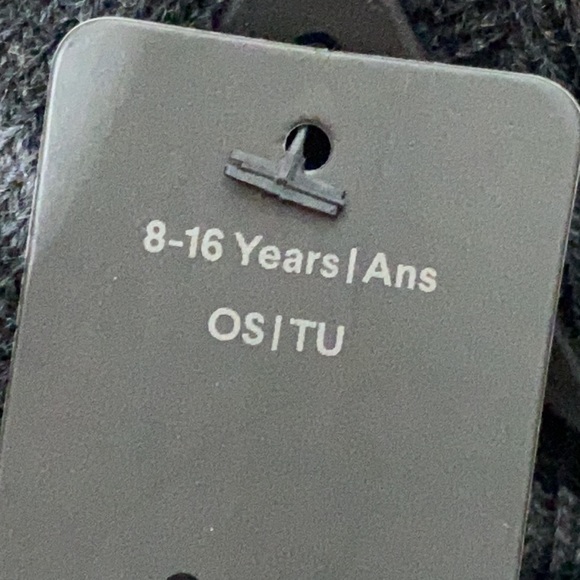 Hot Paws Hat Reversible Gray And Red 8-16 Years 1 Piece - Picture 5 of 9